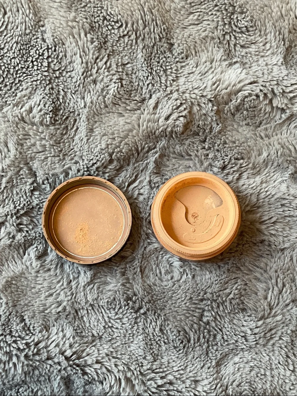 BareMinerals Loose Foundation Powder in Golden Tan